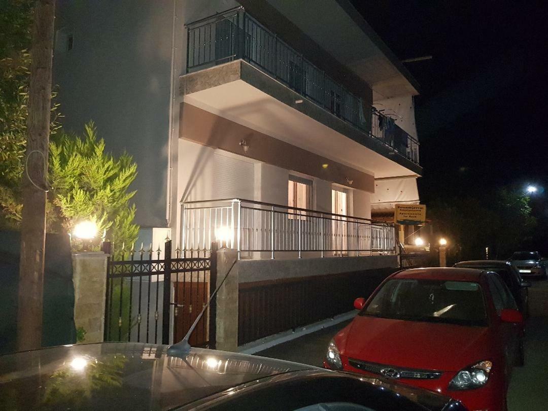 Dimitris Apartments ネア・プラギア エクステリア 写真